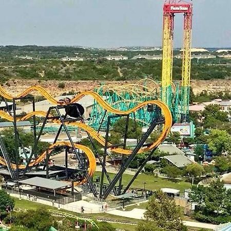 Walk To The Alamodome! Sleeps 6, Pet Friendly Lägenhet San Antonio Exteriör bild