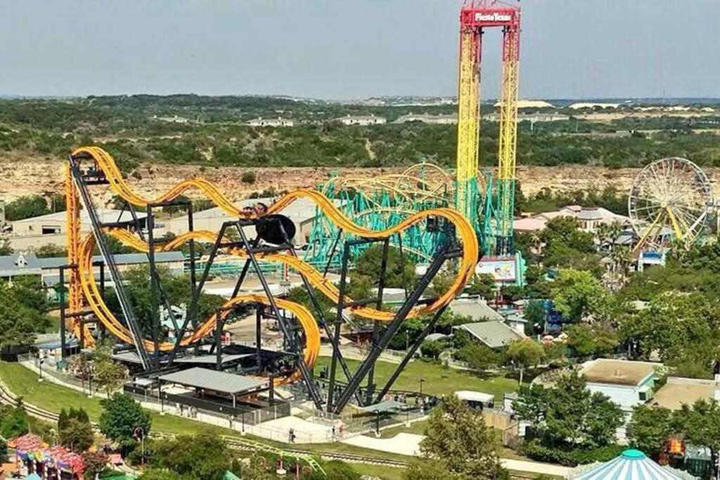 Walk To The Alamodome! Sleeps 6, Pet Friendly Lägenhet San Antonio Exteriör bild