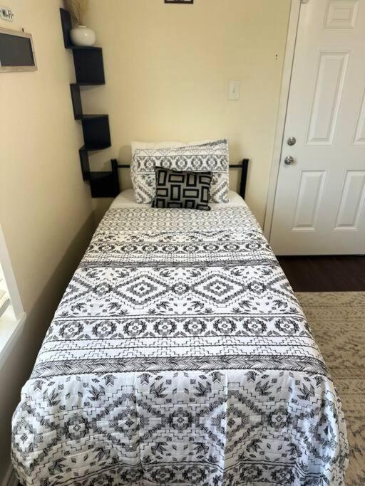 Walk To The Alamodome! Sleeps 6, Pet Friendly Lägenhet San Antonio Exteriör bild